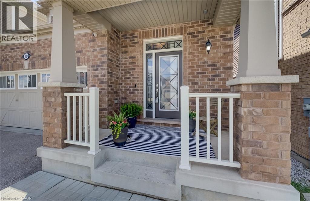 19 SHOREACRES Drive thumbnail 3