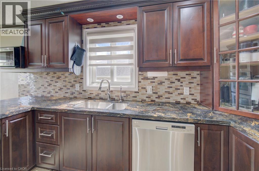 32 LENA Crescent thumbnail 16