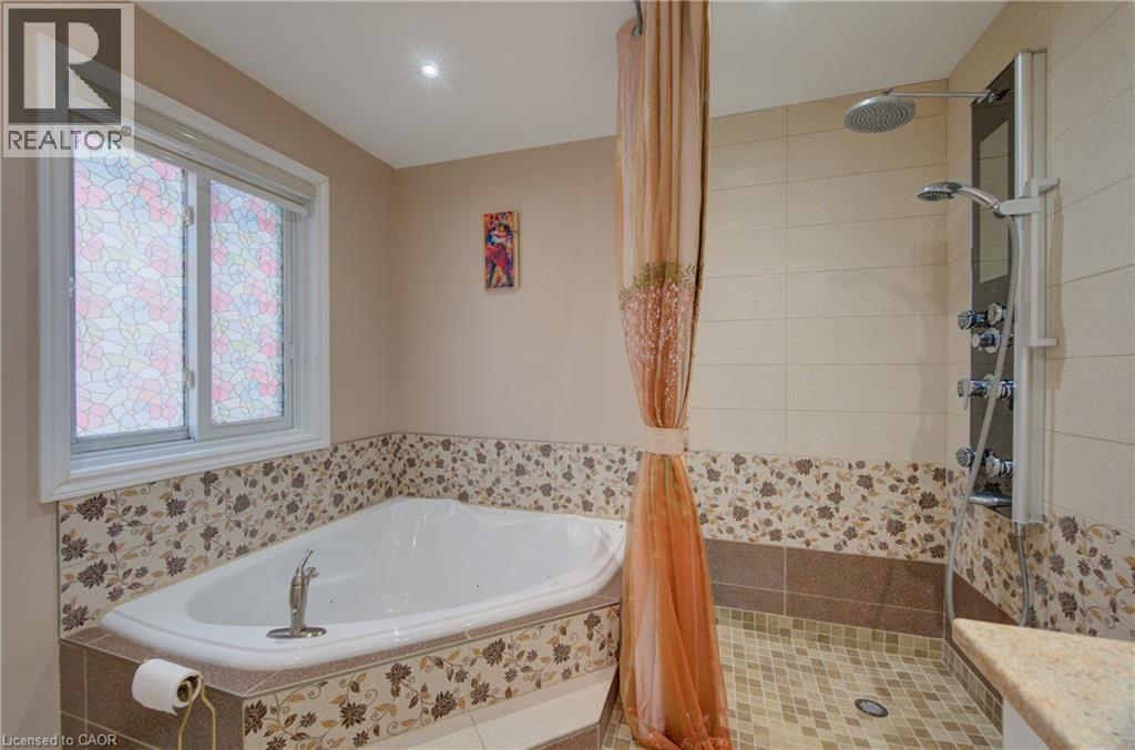 32 LENA Crescent thumbnail 36
