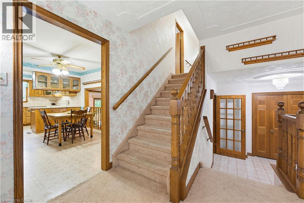 64 HILLTOP Court thumbnail 16