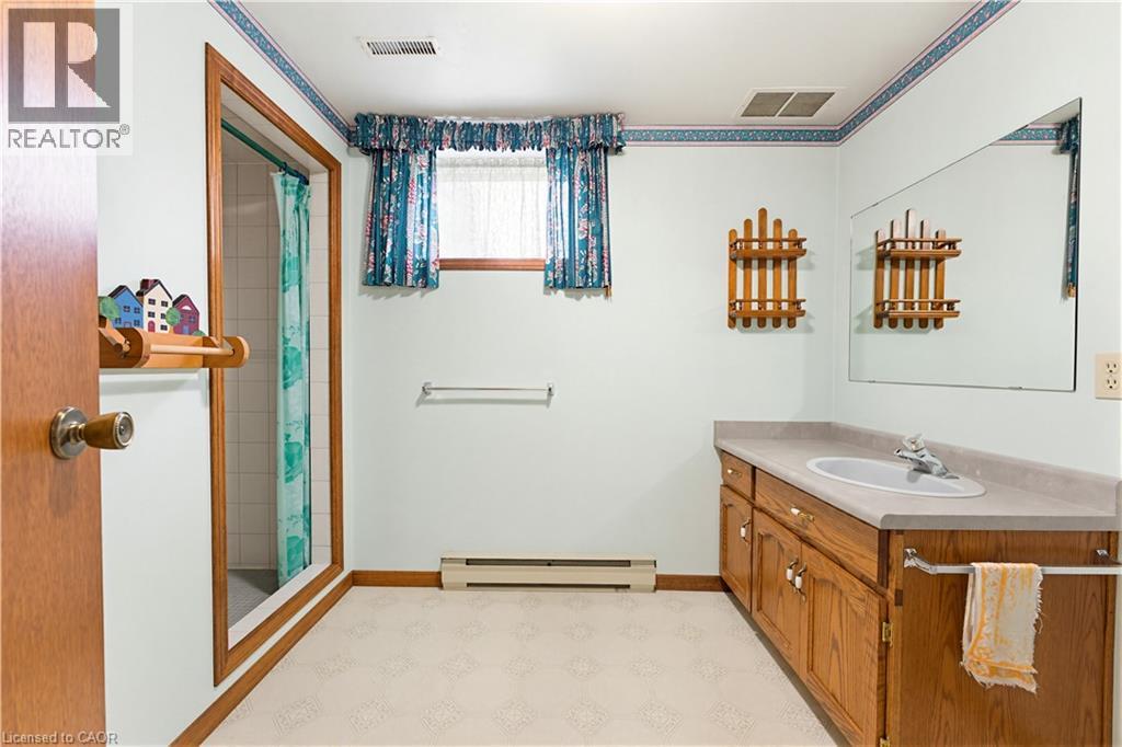 64 HILLTOP Court thumbnail 28