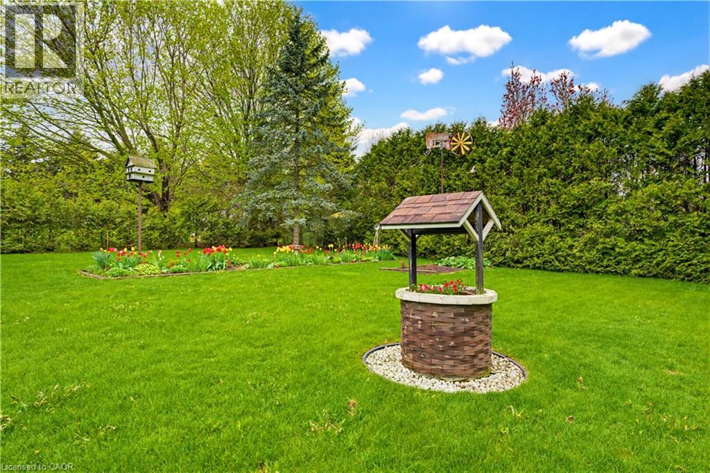 64 HILLTOP Court thumbnail 38