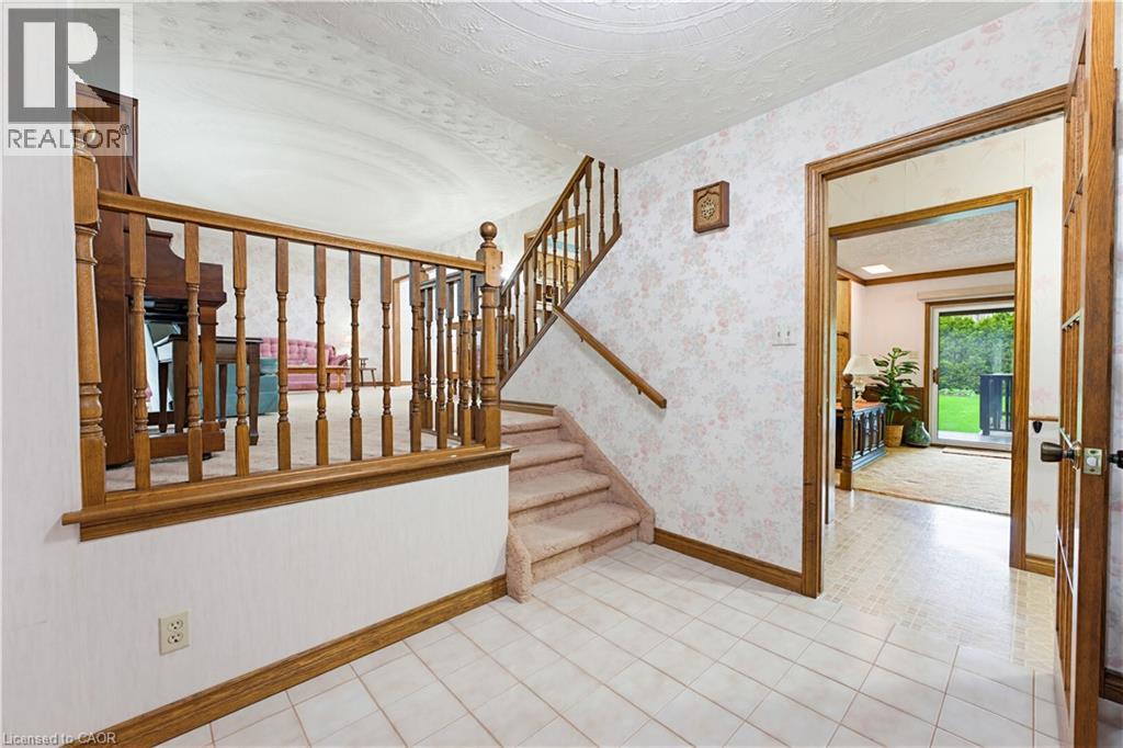 64 HILLTOP Court thumbnail 5