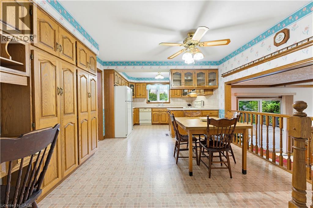 64 HILLTOP Court thumbnail 8