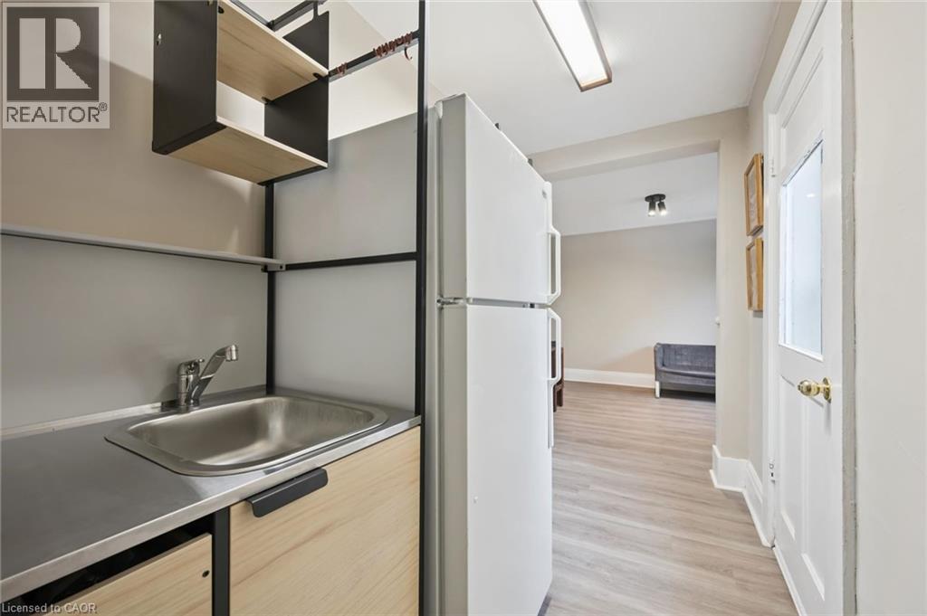 15 GORDON Avenue thumbnail 12