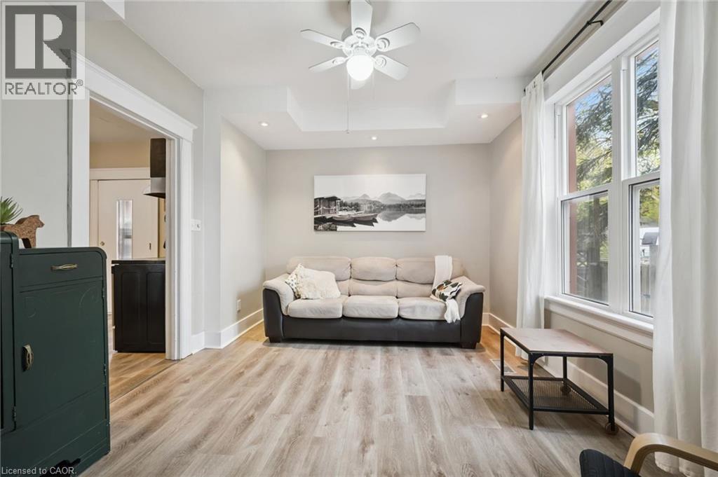15 GORDON Avenue thumbnail 27