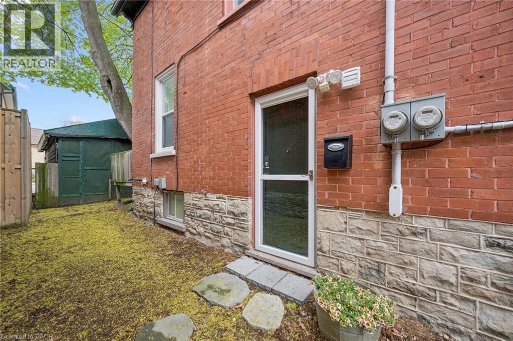 15 GORDON Avenue thumbnail 23