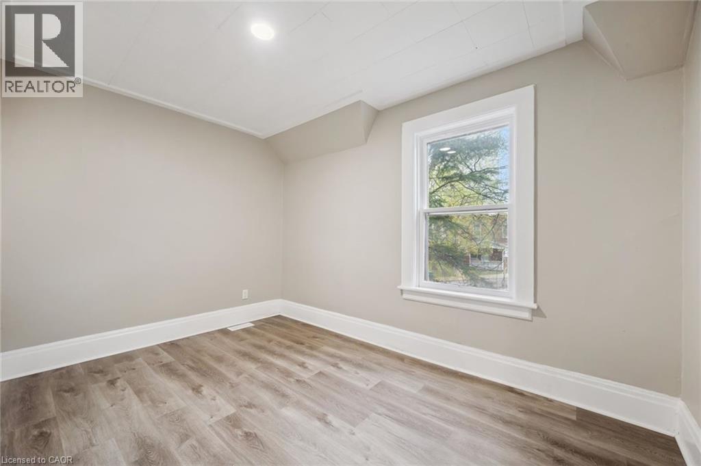 15 GORDON Avenue thumbnail 15