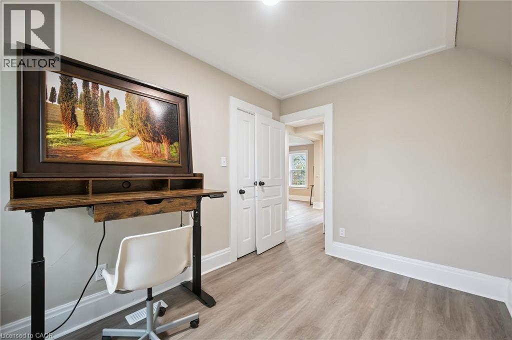 15 GORDON Avenue thumbnail 14