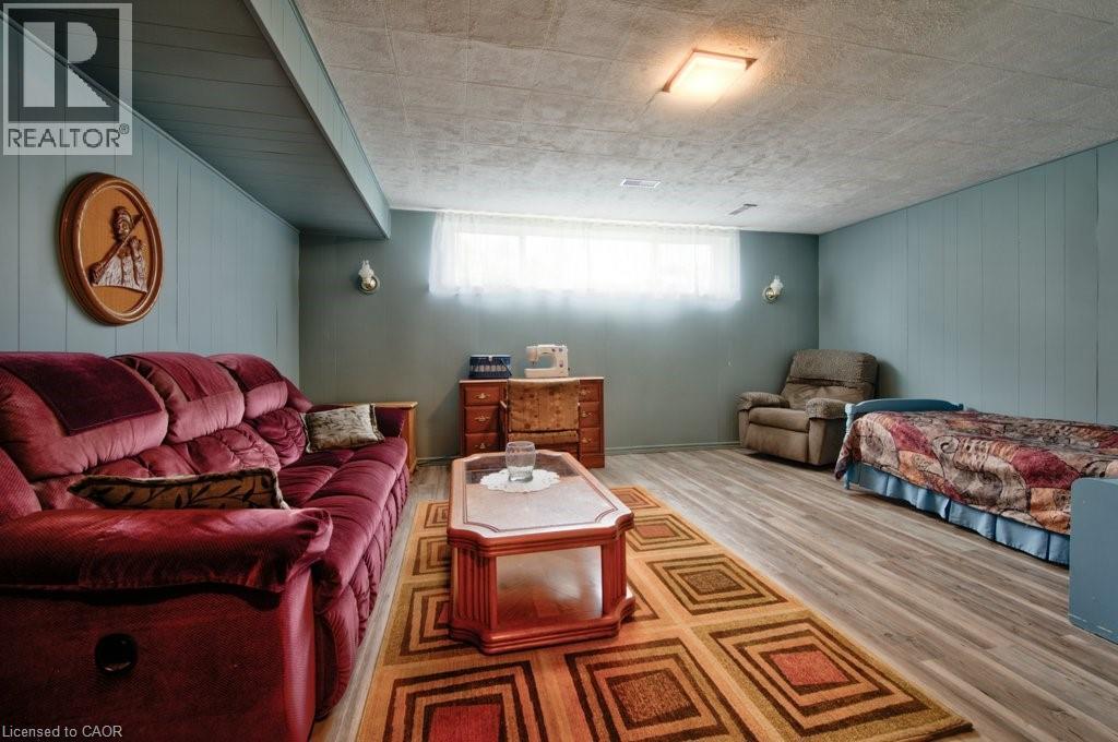 34 WESTWOOD Crescent thumbnail 30