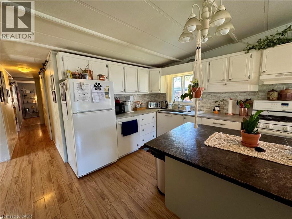580 BEAVER CREEK Road Unit# 243 thumbnail 6