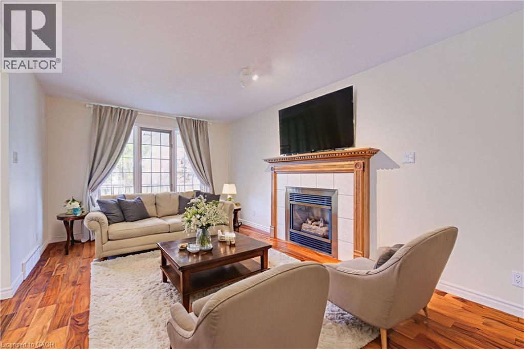225 DARTMOOR Crescent thumbnail 8