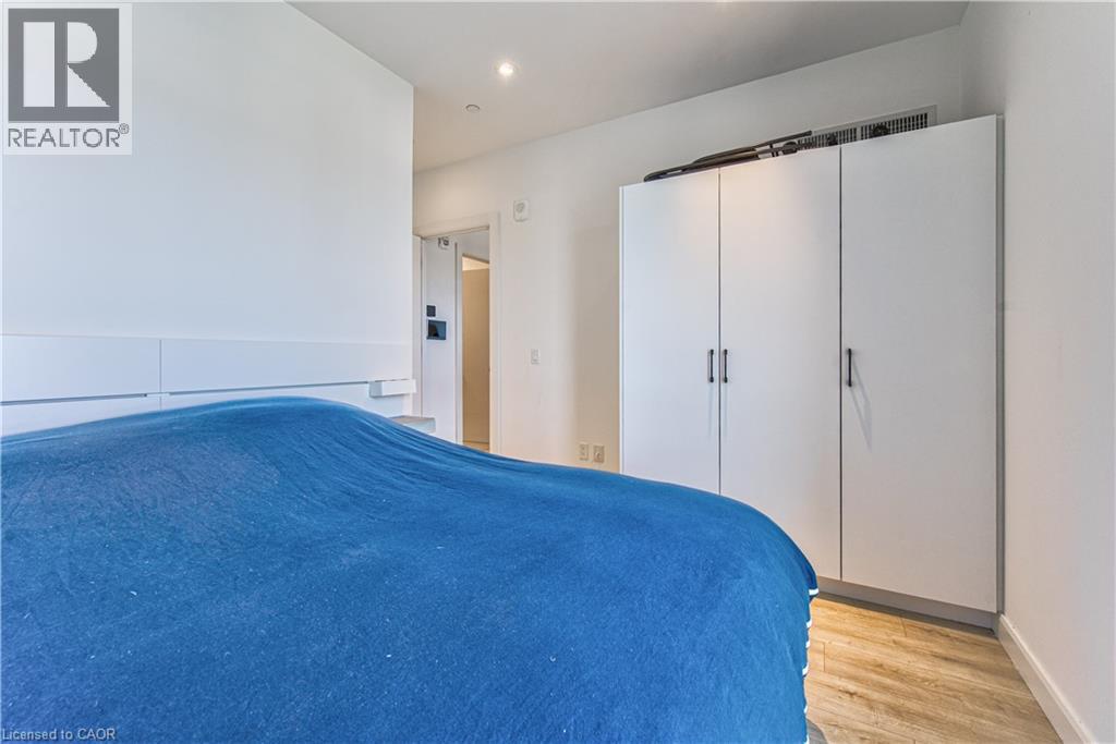 741 KING Street W Unit# 1504 thumbnail 16