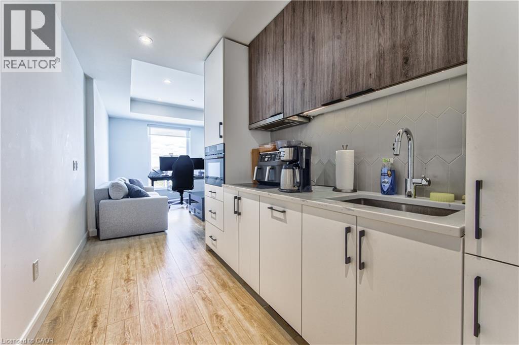 741 KING Street W Unit# 1504 thumbnail 7