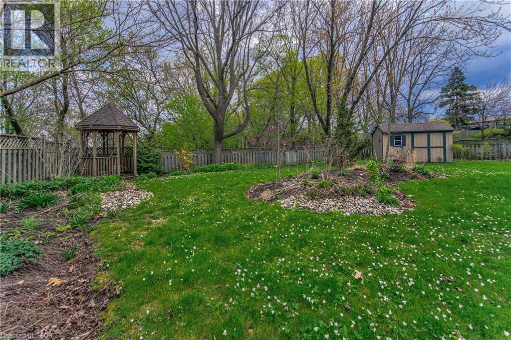 74 LEASIDE Place thumbnail 37