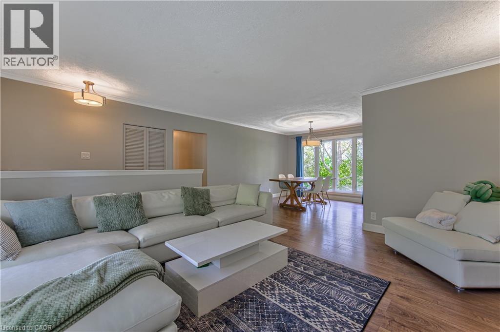 74 LEASIDE Place thumbnail 9