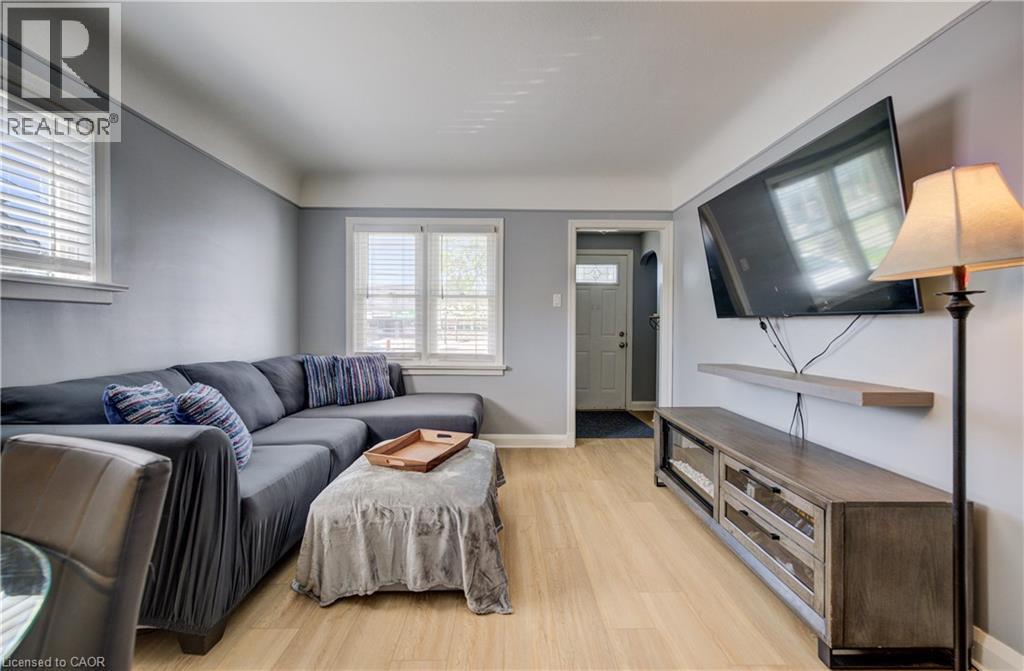290 LANCASTER Street W thumbnail 5