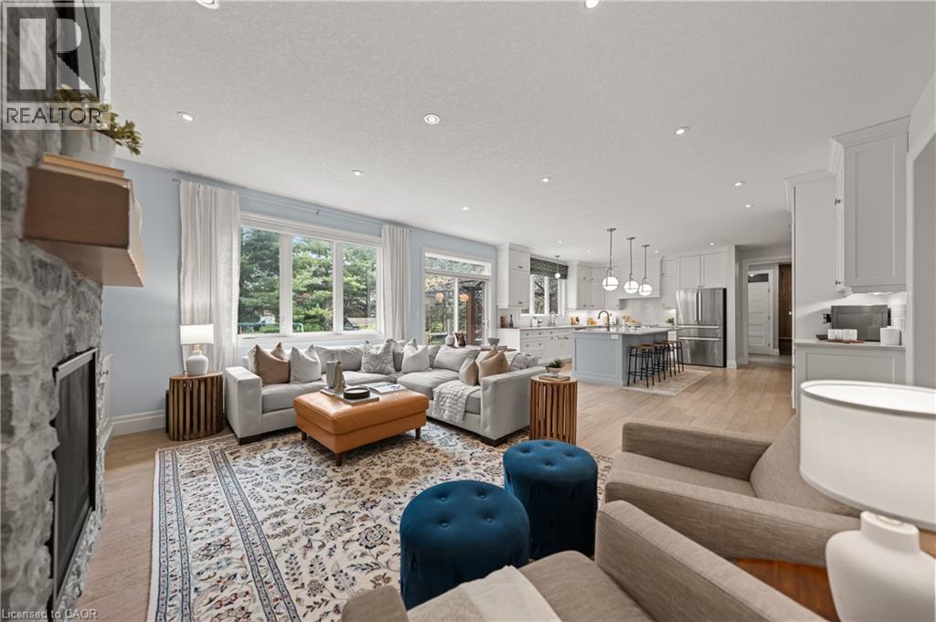 303 CASTLEFIELD Avenue thumbnail 15
