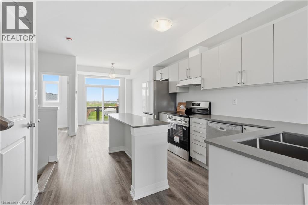 155 EQUESTRIAN Way Unit# 33 thumbnail 11