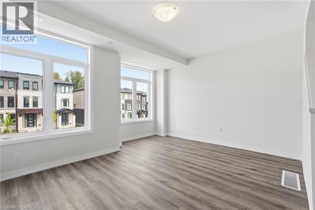 155 EQUESTRIAN Way Unit# 33 thumbnail 12