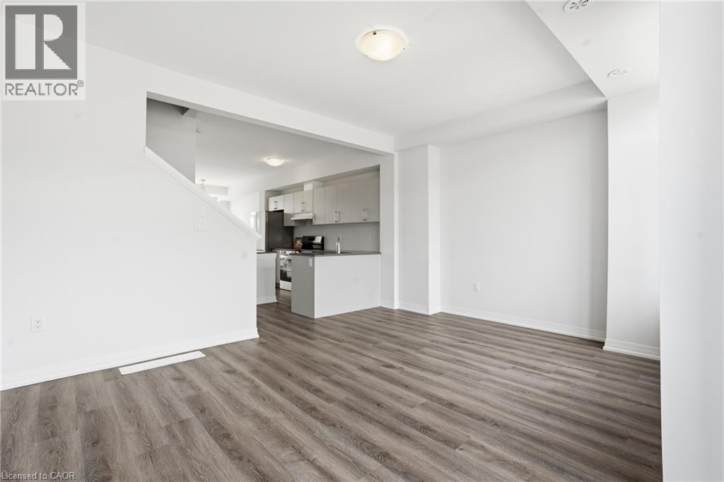 155 EQUESTRIAN Way Unit# 33 thumbnail 13
