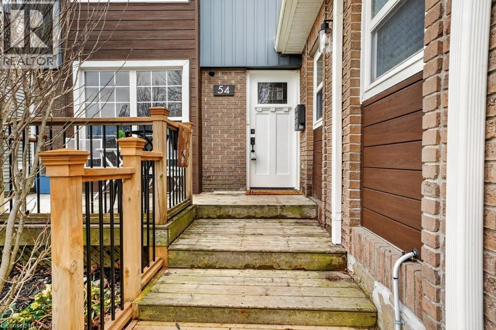 54 DEERWOOD Crescent thumbnail 3