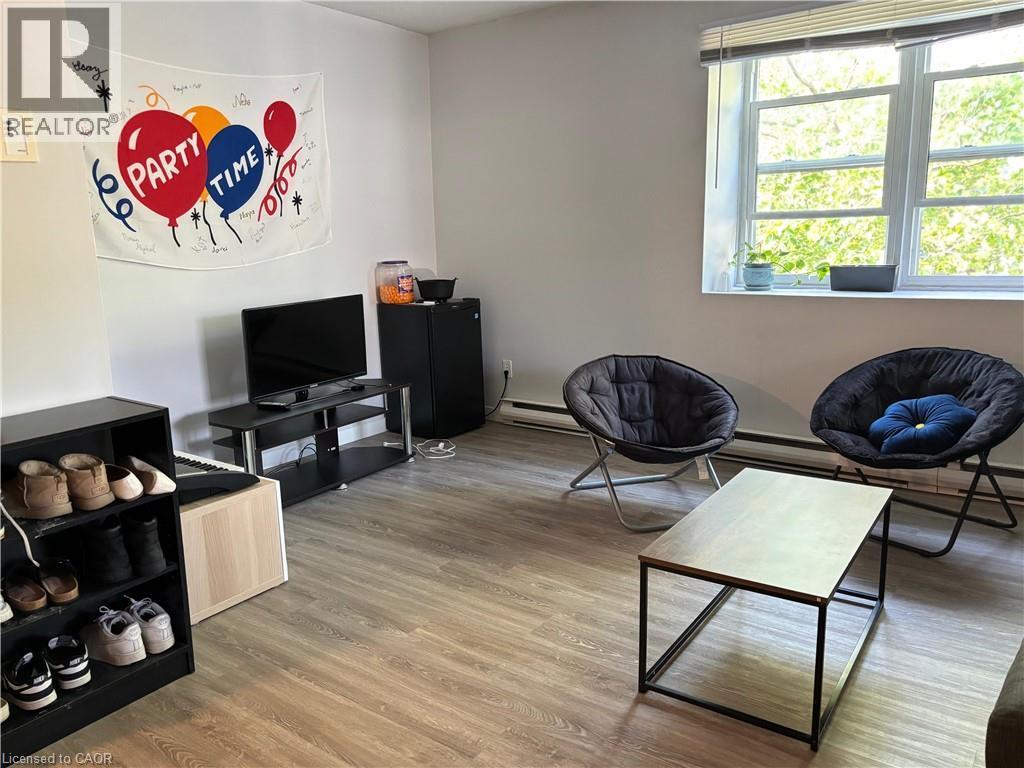 91 WESTMOUNT Road Unit# 3 thumbnail 4