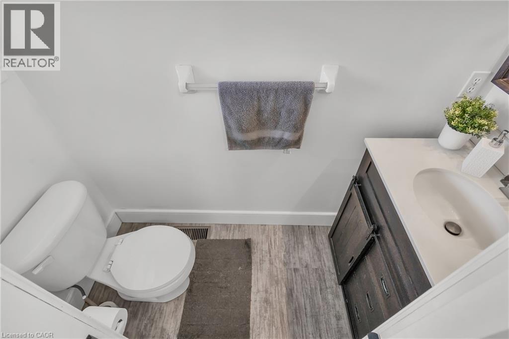 425 ERINBROOK Drive thumbnail 6