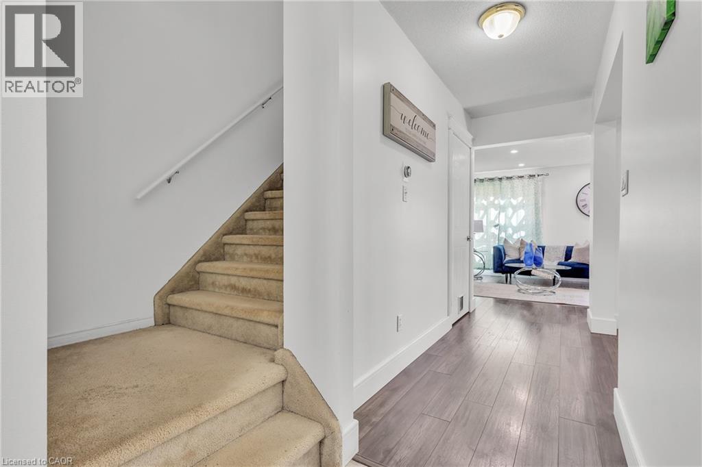 425 ERINBROOK Drive thumbnail 7