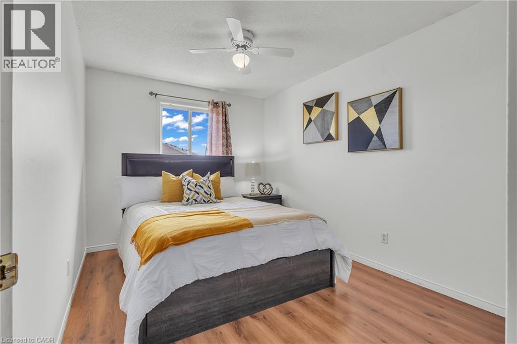 425 ERINBROOK Drive thumbnail 24