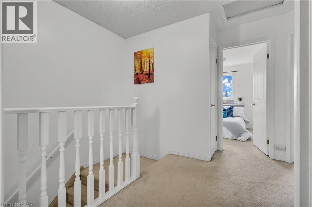 425 ERINBROOK Drive thumbnail 18
