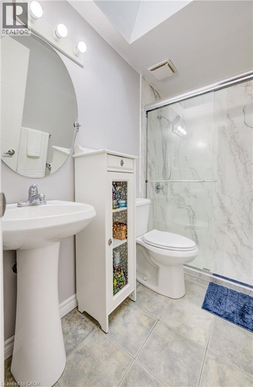 35 CAMROSE Court thumbnail 21