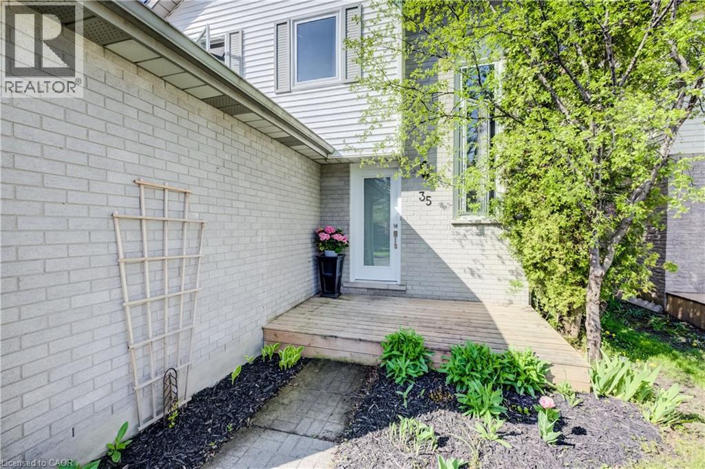 35 CAMROSE Court thumbnail 5