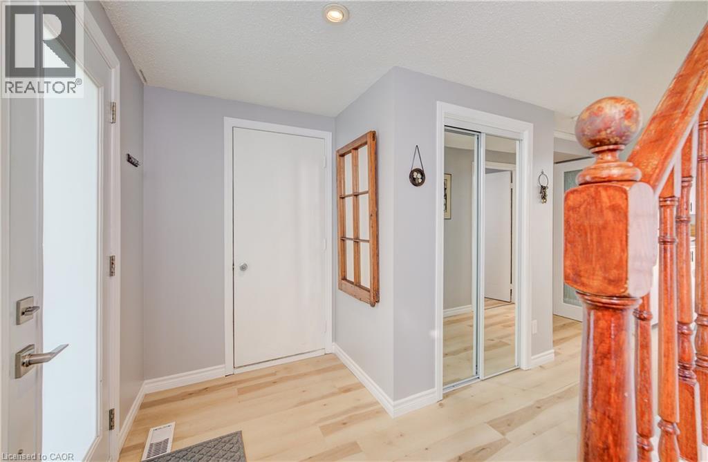 35 CAMROSE Court thumbnail 8