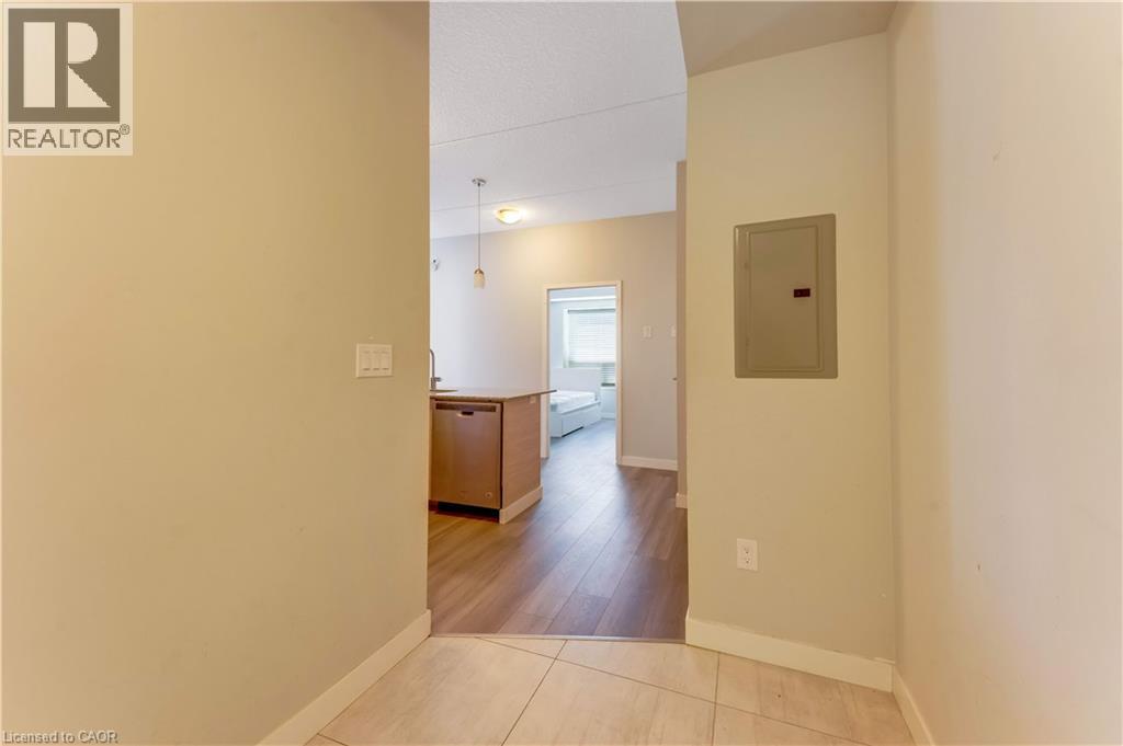 318 SPRUCE Street Unit# 1102 thumbnail 3