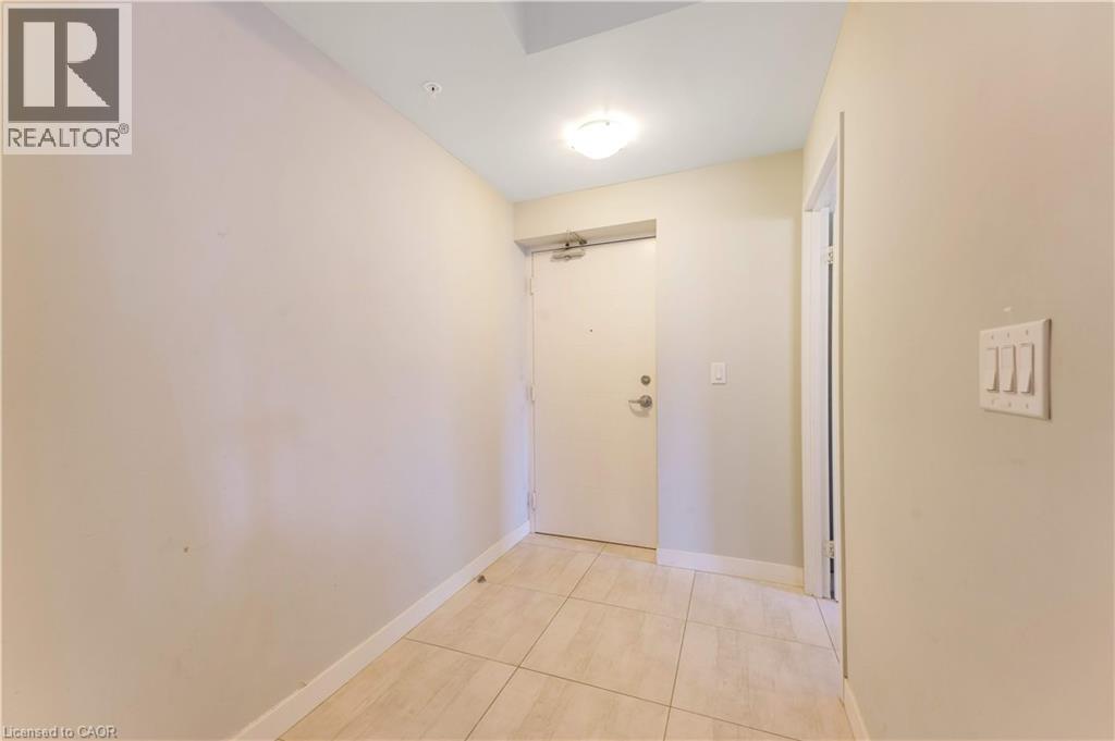 318 SPRUCE Street Unit# 1102 thumbnail 4