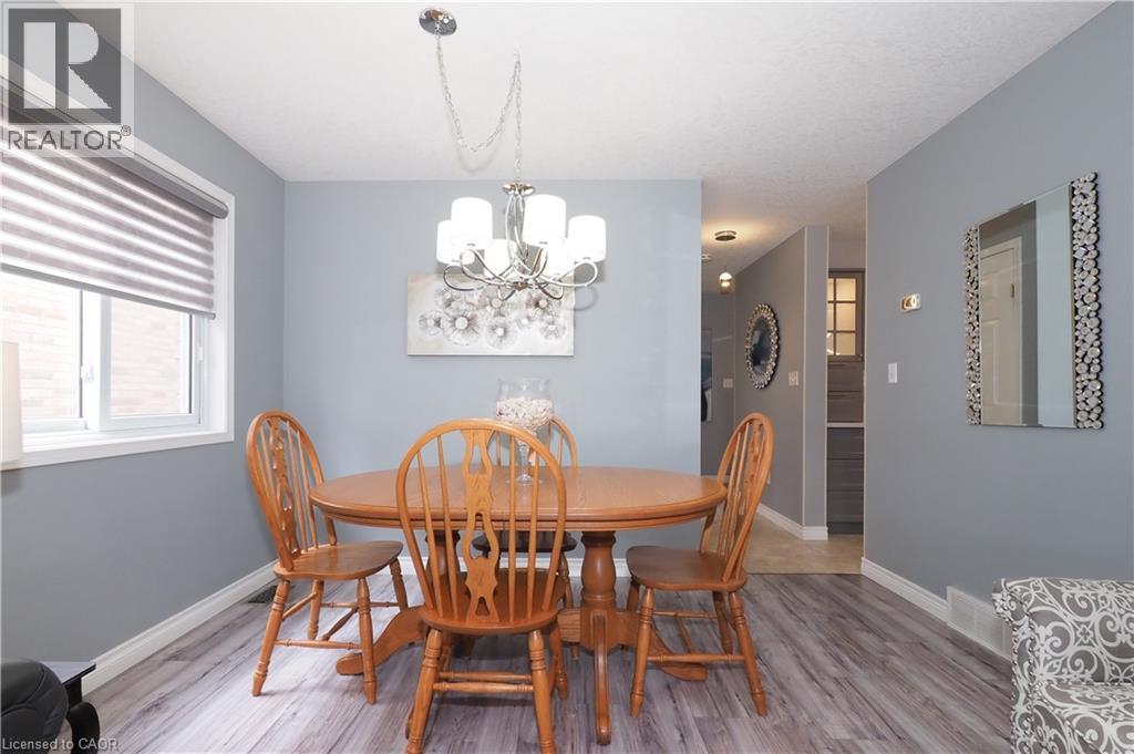 70 QUEEN CHARLOTTE Crescent thumbnail 10