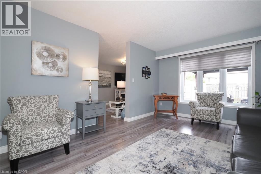 70 QUEEN CHARLOTTE Crescent thumbnail 12