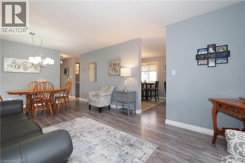70 QUEEN CHARLOTTE Crescent thumbnail 13