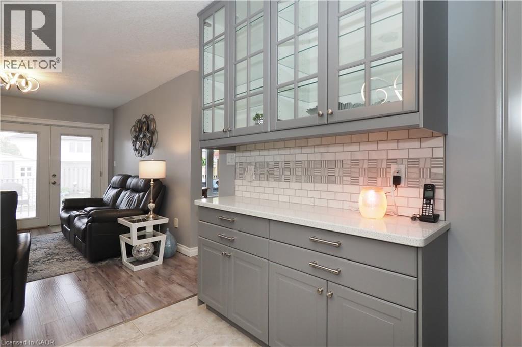 70 QUEEN CHARLOTTE Crescent thumbnail 22