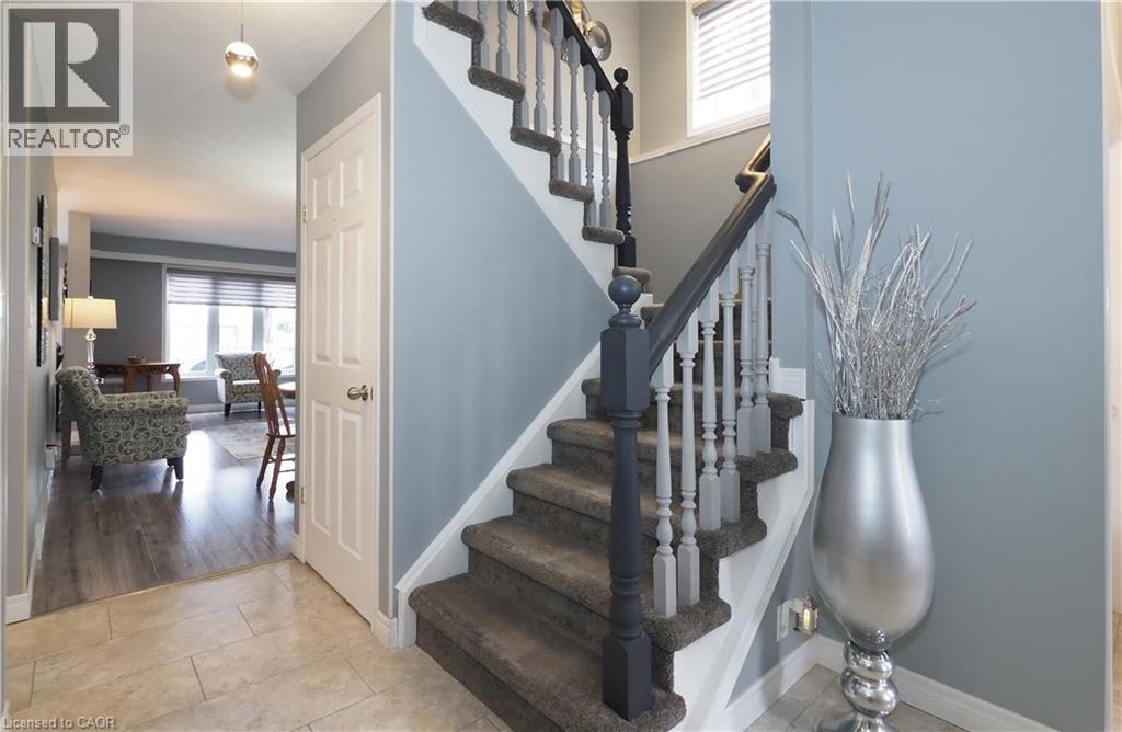 70 QUEEN CHARLOTTE Crescent thumbnail 29