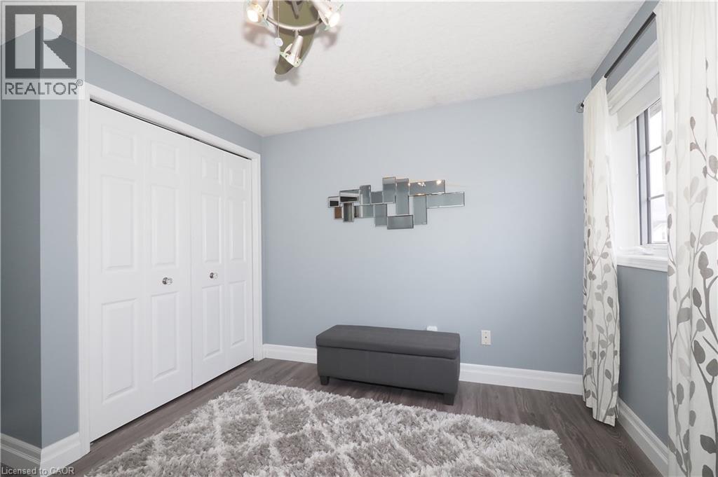 70 QUEEN CHARLOTTE Crescent thumbnail 40