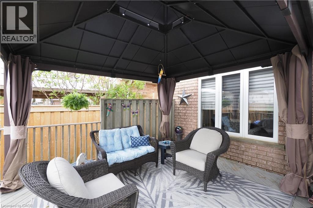 70 QUEEN CHARLOTTE Crescent thumbnail 48