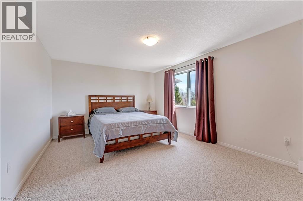 550 DANSBURY Drive thumbnail 17
