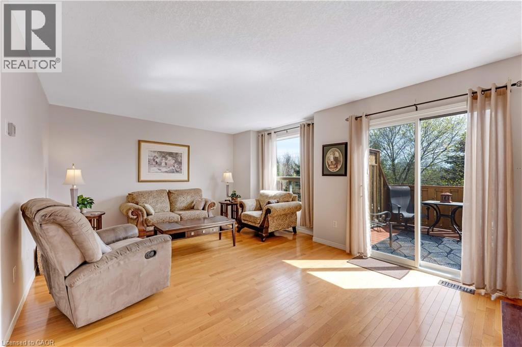 550 DANSBURY Drive thumbnail 10