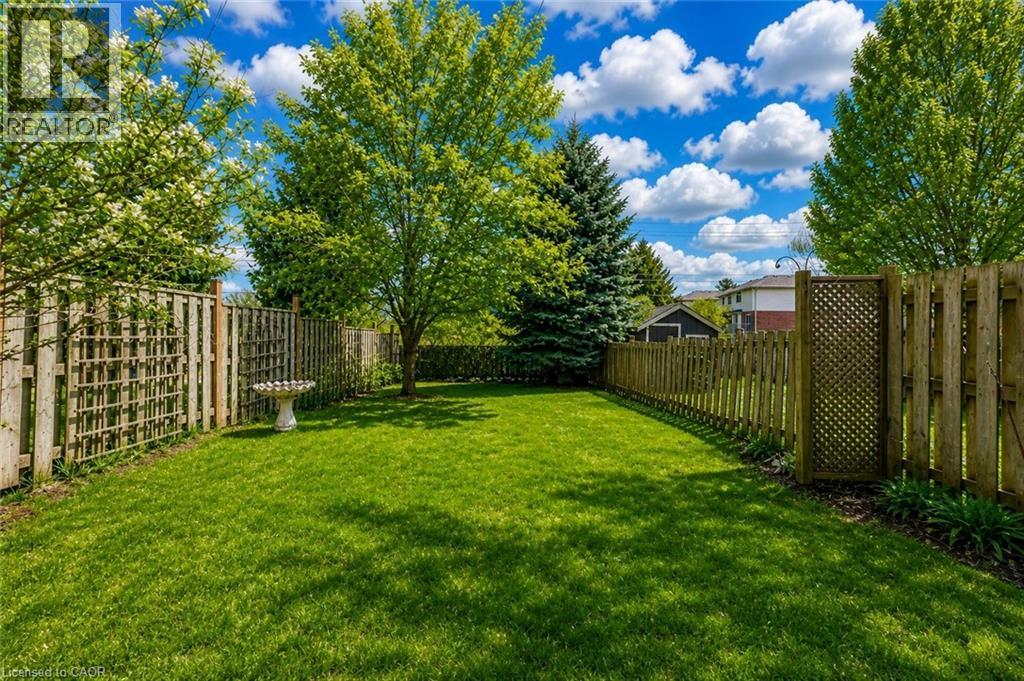 550 DANSBURY Drive thumbnail 39