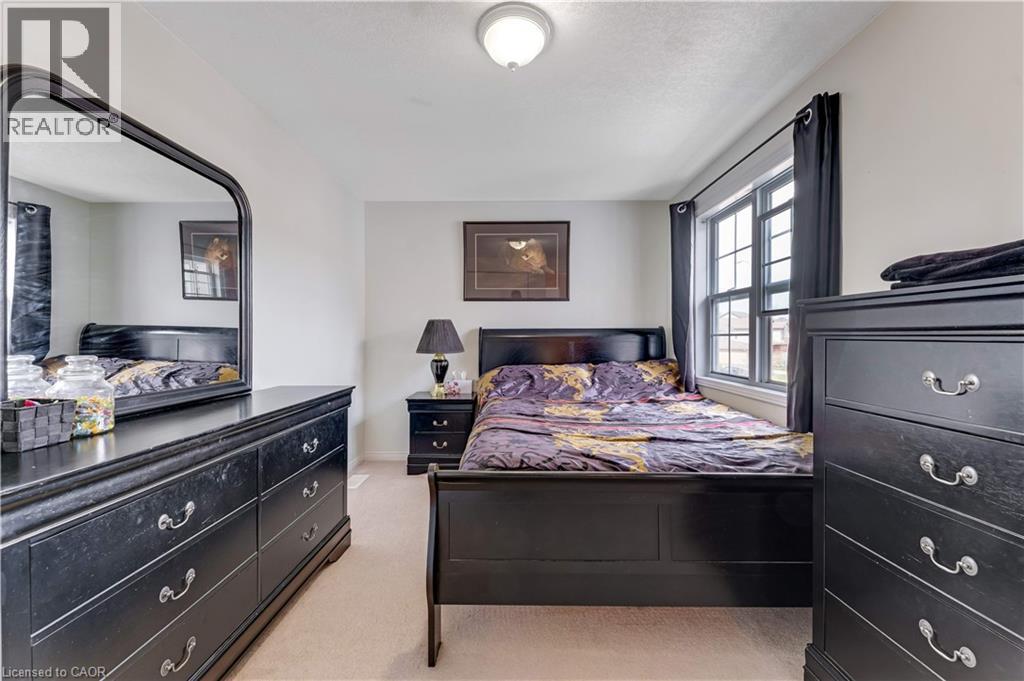550 DANSBURY Drive thumbnail 21