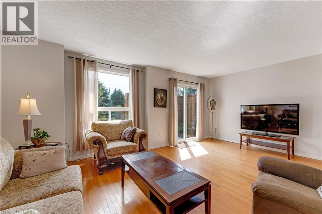 550 DANSBURY Drive thumbnail 13