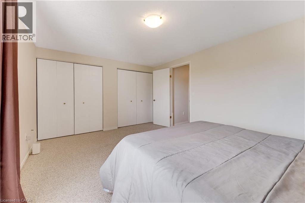 550 DANSBURY Drive thumbnail 19