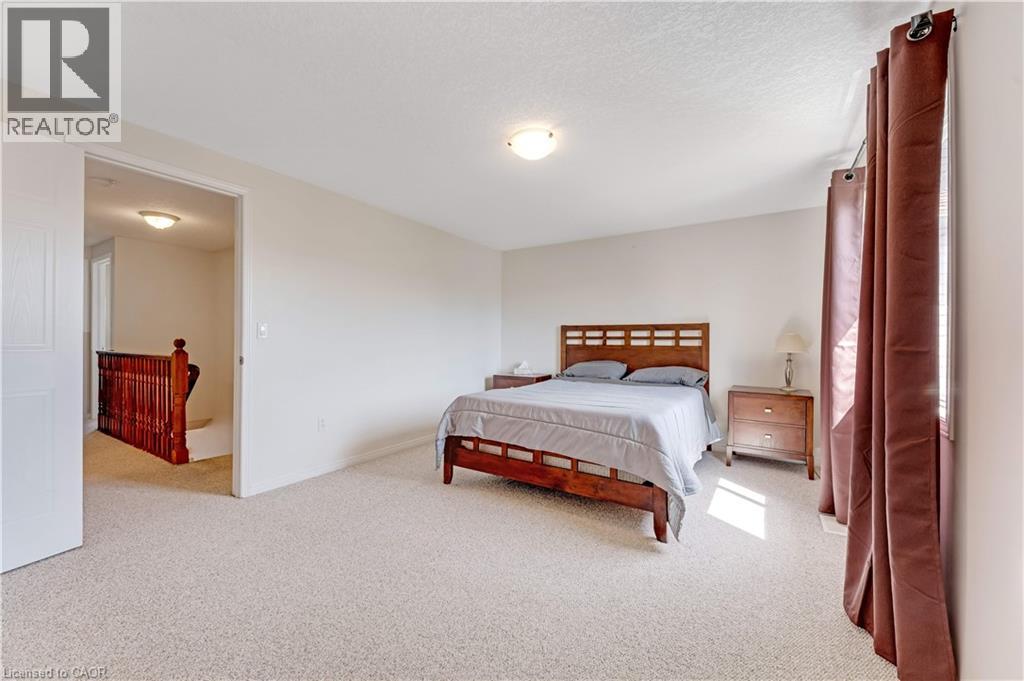 550 DANSBURY Drive thumbnail 18